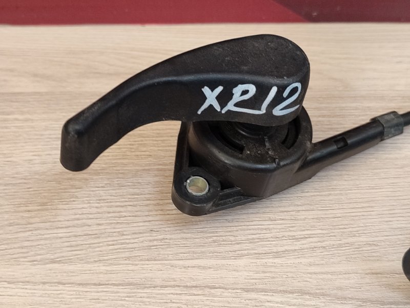 Трос замка капота