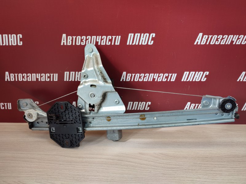 Стеклоподъемник    двери