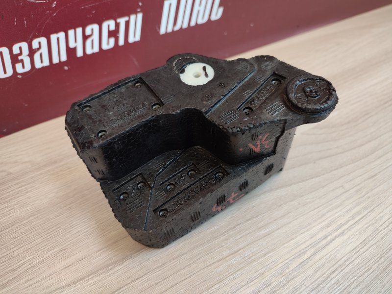 Абсорбер двери