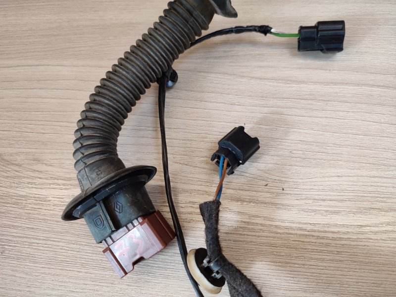 Проводка двери