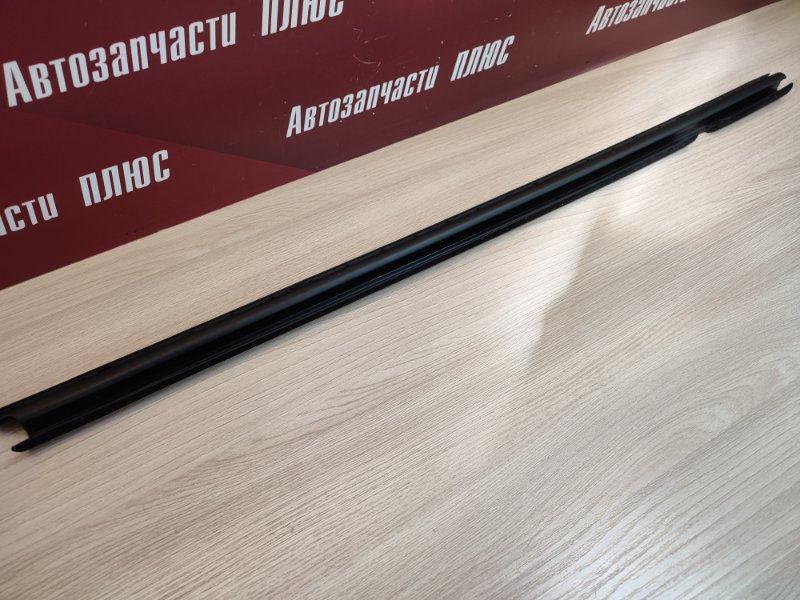 Уплотнитель стекла двери внутренний