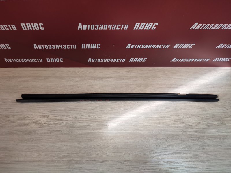 Уплотнитель стекла двери внутренний