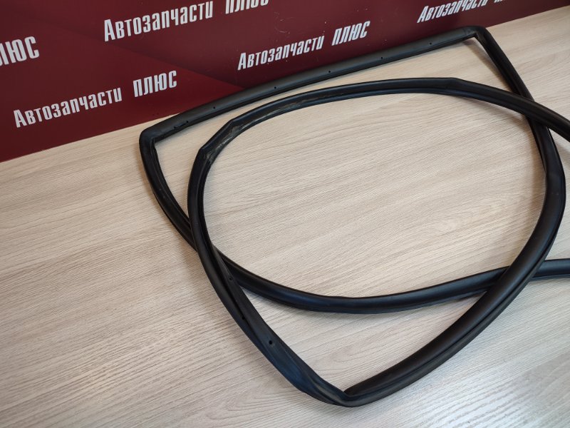 Уплотнитель двери