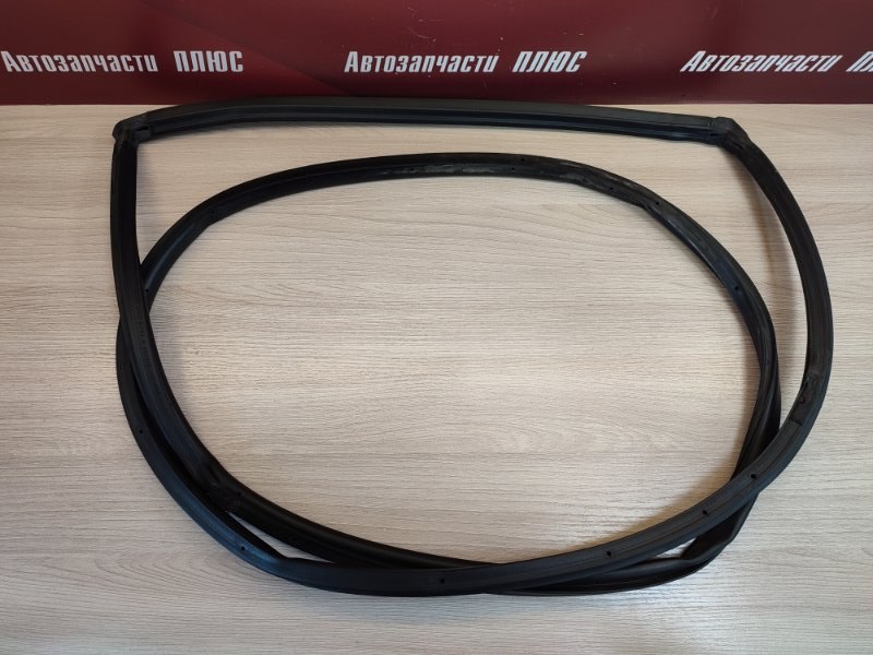 Уплотнитель двери