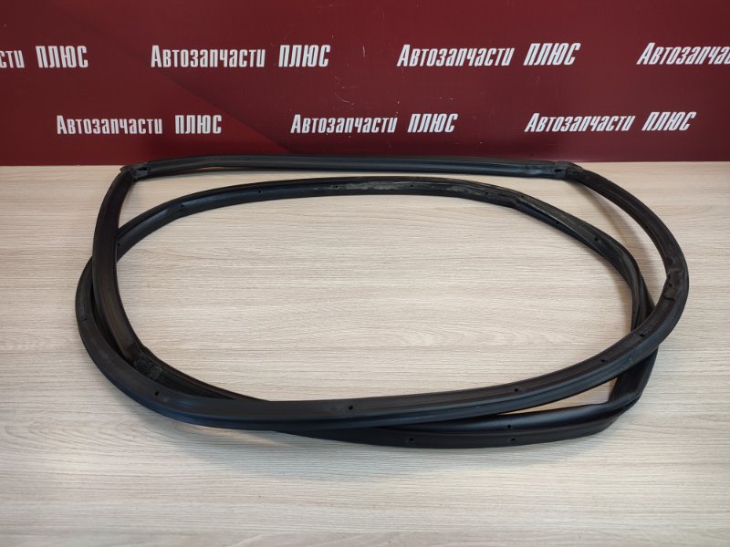 Уплотнитель двери