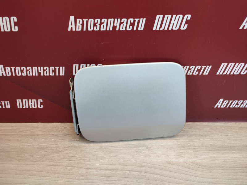 Лючок бензобака