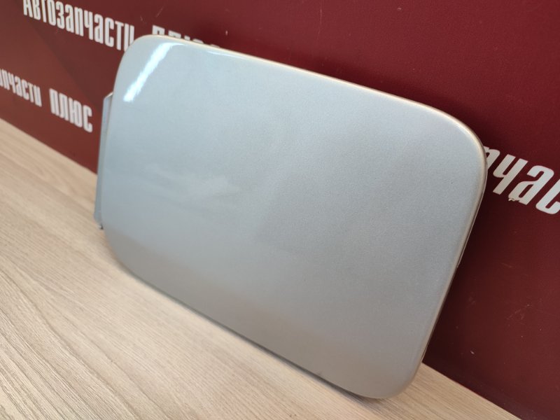 Лючок бензобака