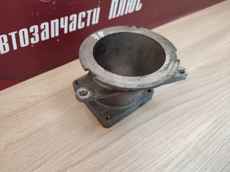 Фланец дроссельной заслонки