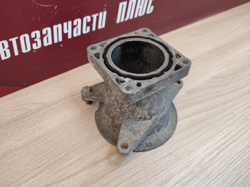 Фланец дроссельной заслонки