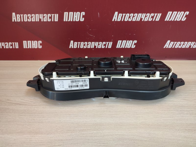 Щиток приборов