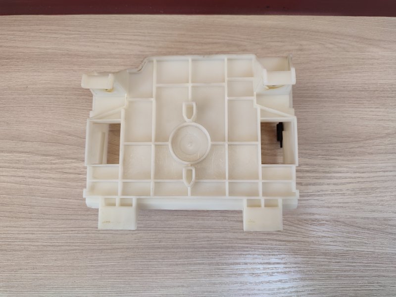 Кронштейн блока кузовной электроники