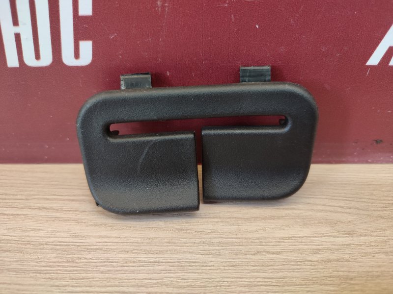 Направляющая ремня безопасности