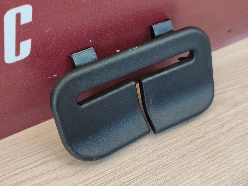 Направляющая ремня безопасности