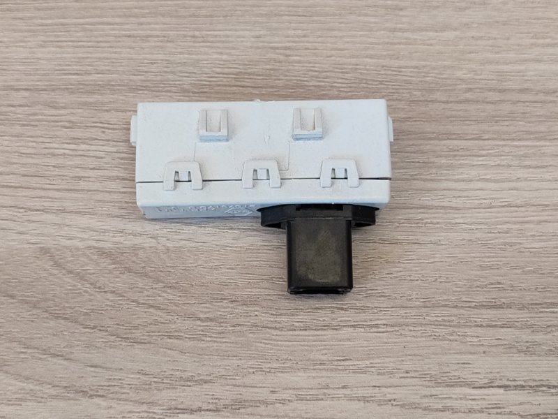 Датчик ремня безопасности