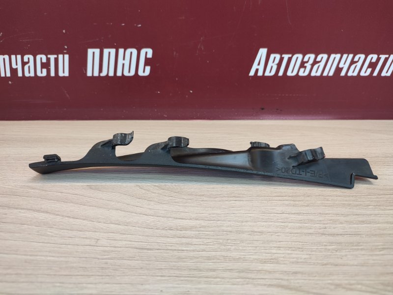 Накладка жабо