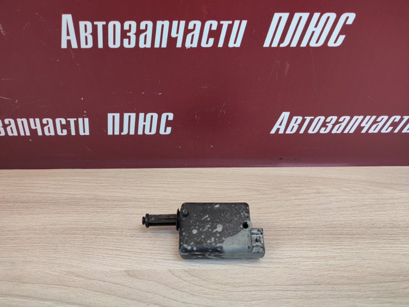 Привод замка багажника