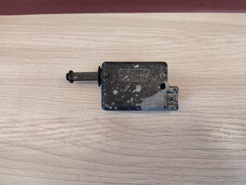 Привод замка багажника