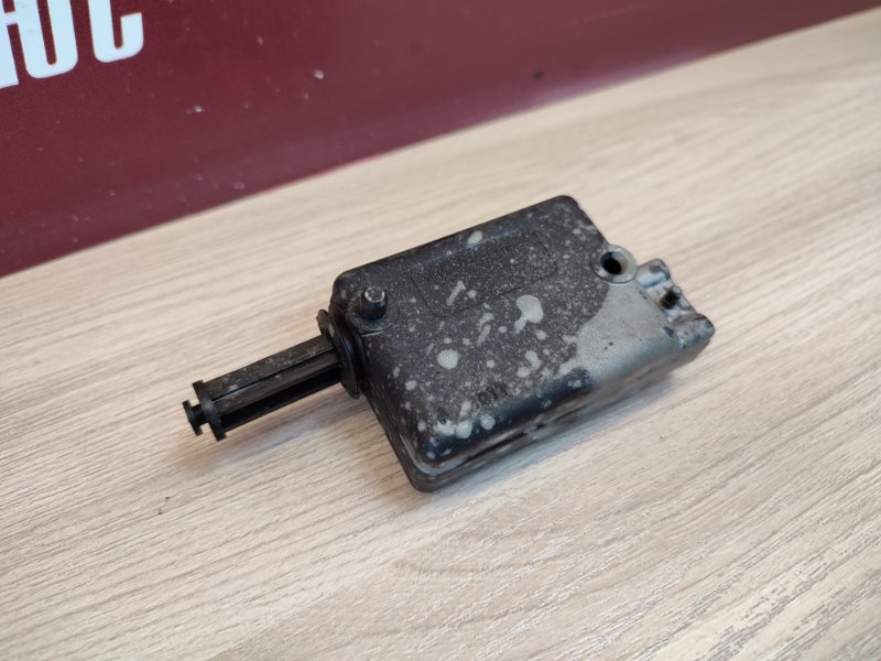 Привод замка багажника