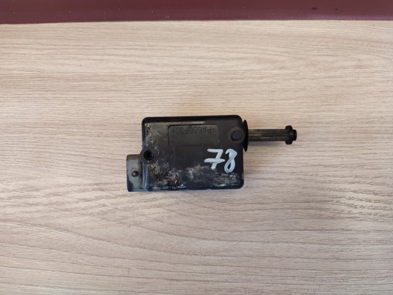 Привод замка багажника