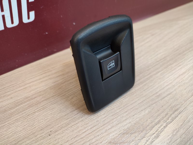 Кнопка стеклоподъемника