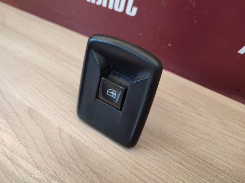 Кнопка стеклоподъемника