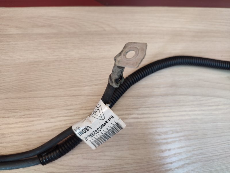 Клемма аккумулятора (минусовая)