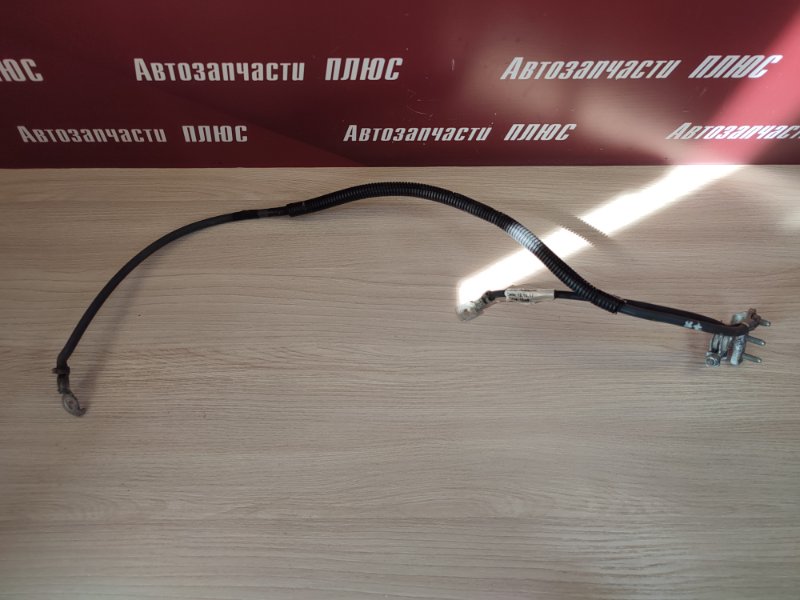 Клемма аккумулятора (минусовая)