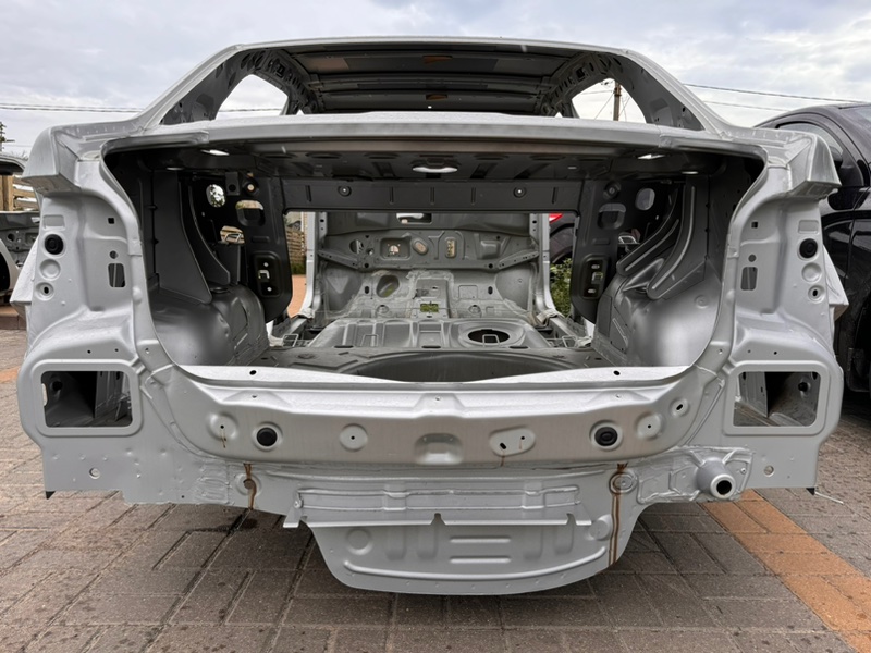 Задняя панель кузова