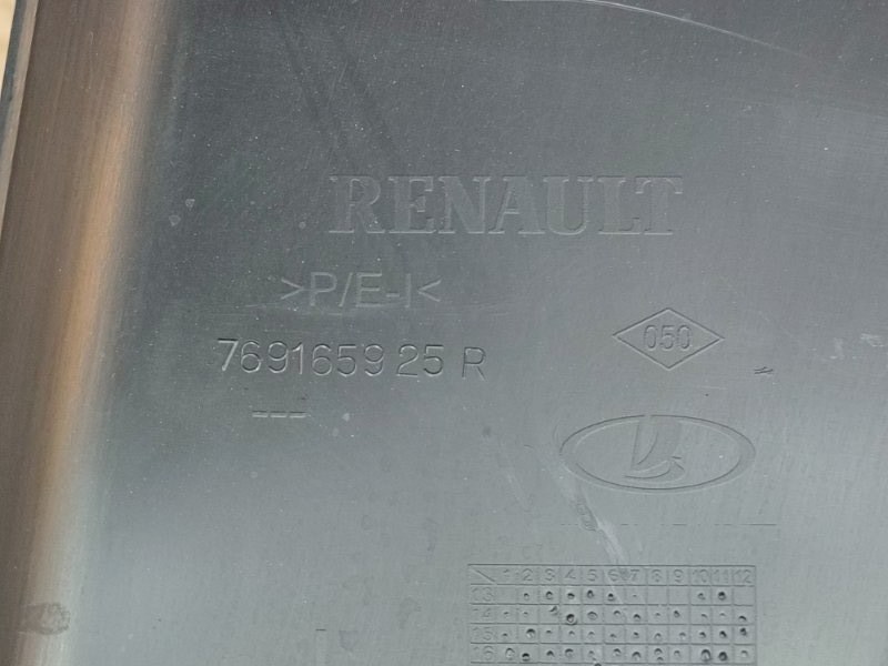 Обшивка средней стойки