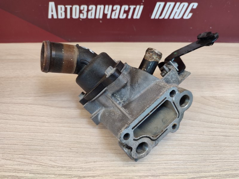 Термостат с корпусом