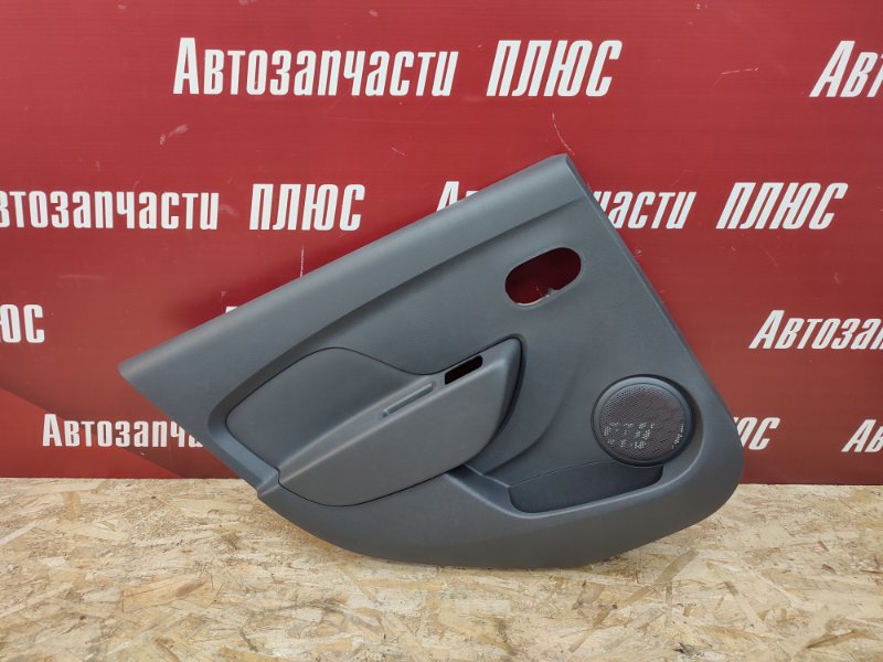 Обшивка боковой двери