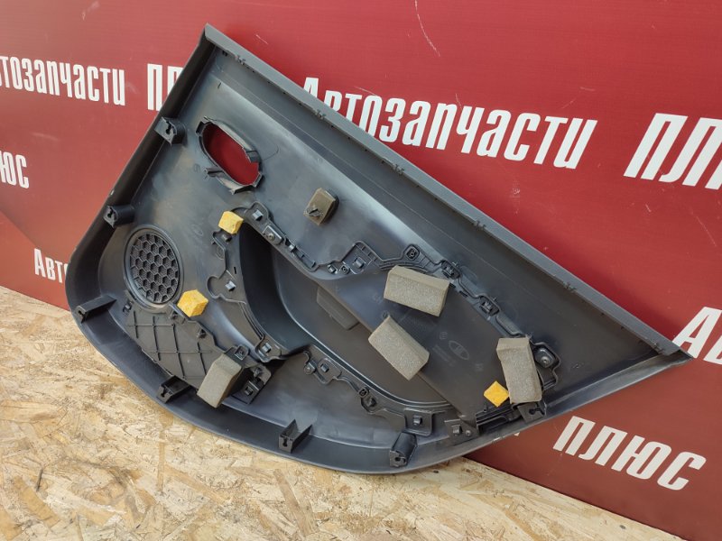 Обшивка боковой двери