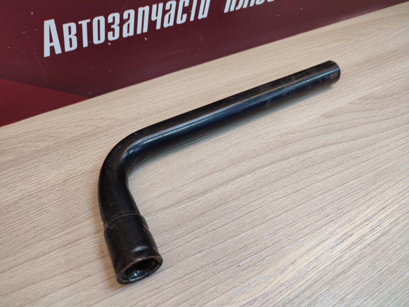 Ключ балонный