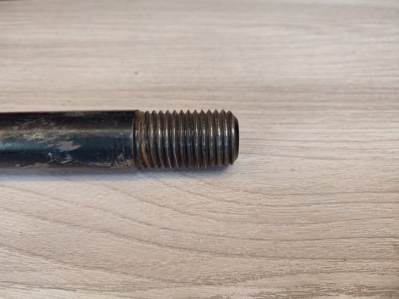 Буксировочный крюк