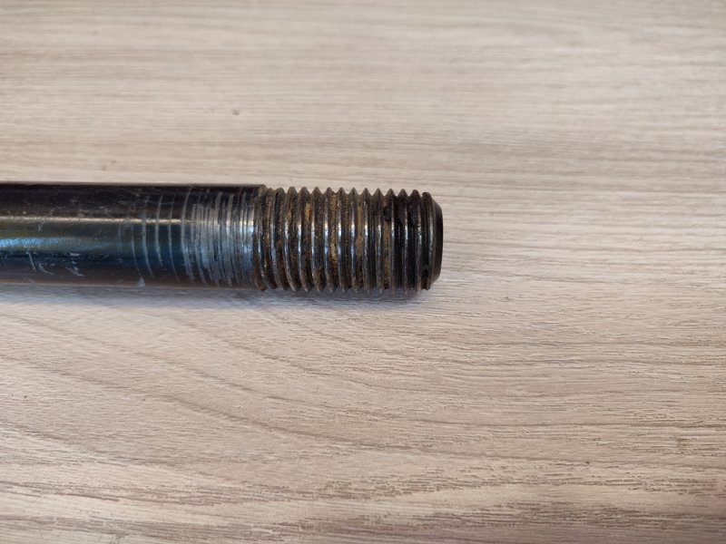 Буксировочный крюк