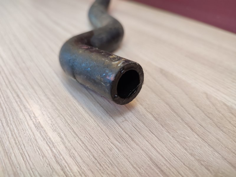 Трубка вентиляции картера