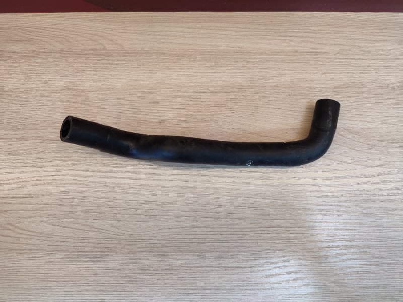 Трубка вентиляции картера