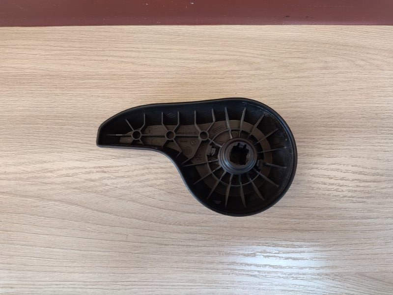 Ручка регулировки спинки сиденья