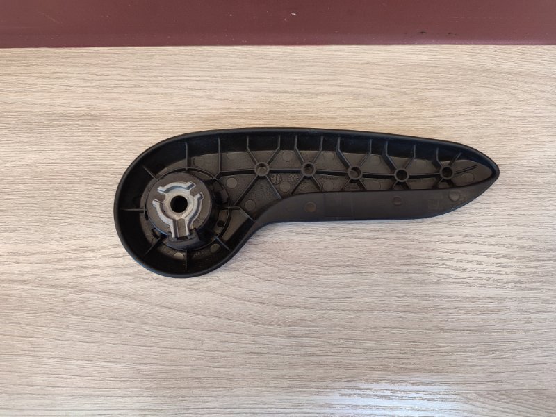 Ручка регулировки сидения по высоте