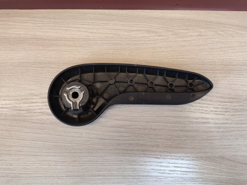 Ручка регулировки сидения по высоте