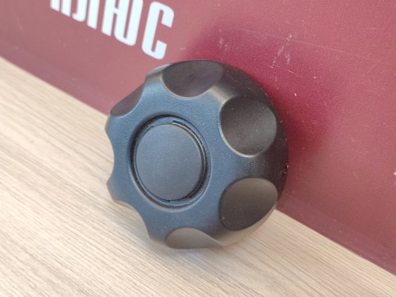 Ручка регулировки спинки сиденья