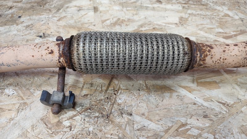 Резонатор глушителя