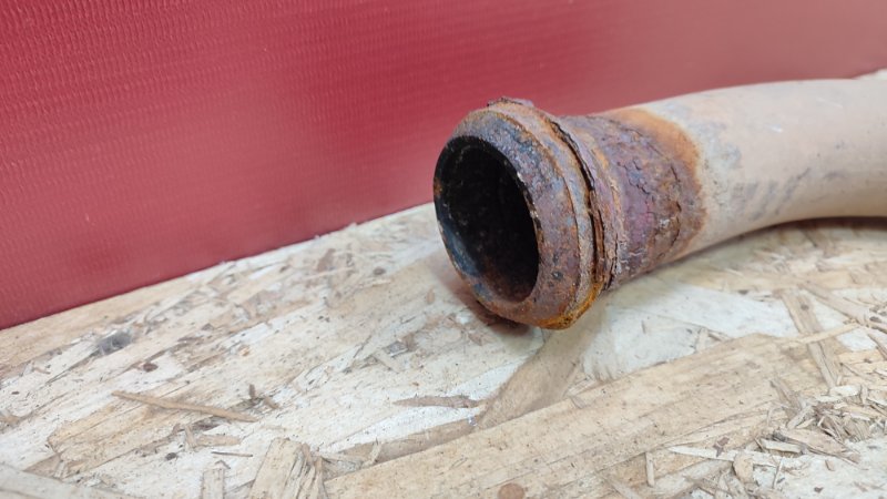 Резонатор глушителя