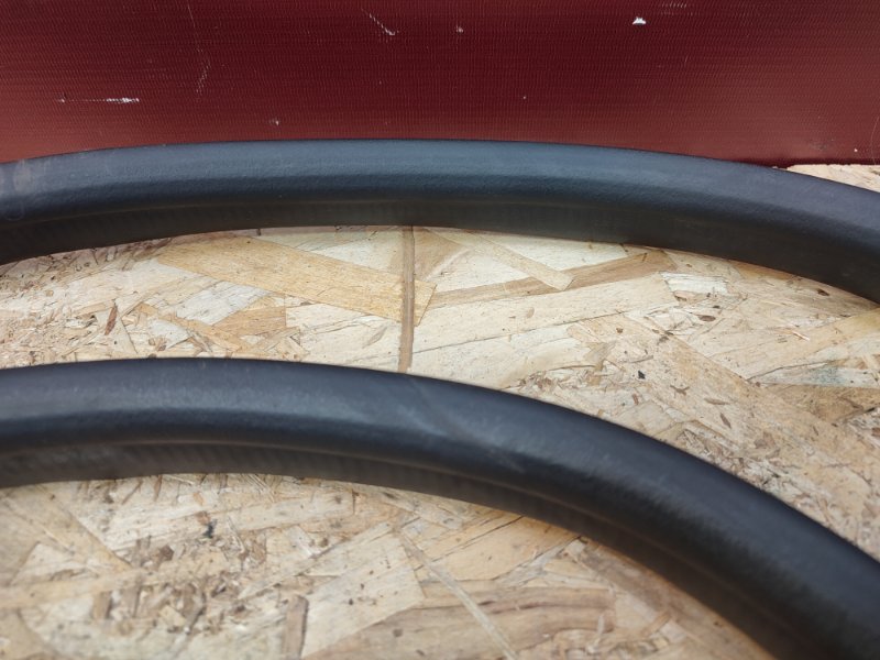 Уплотнитель     двери