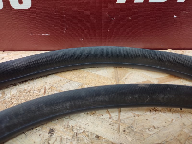 Уплотнитель      двери