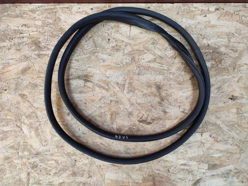 Уплотнитель      двери