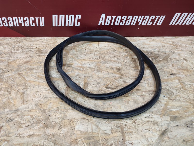 Уплотнитель двери