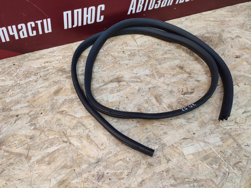 Уплотнитель проема      двери