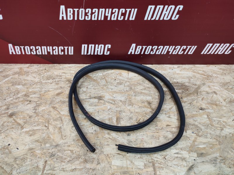 Уплотнитель двери