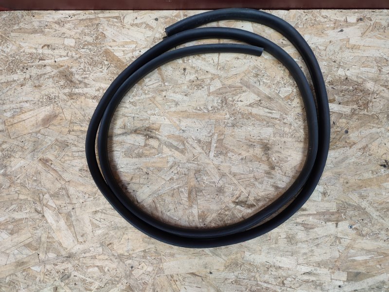 Уплотнитель двери